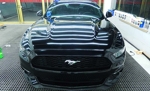 汽車保養(yǎng)項(xiàng)目中的鍍晶、鍍膜UV固化機(jī)設(shè)備快速照射固化